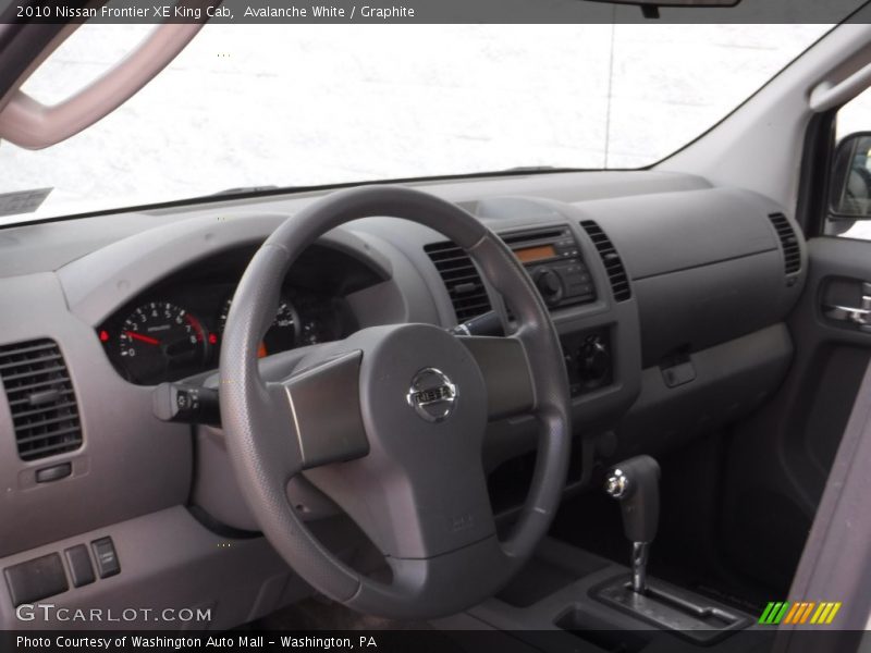 Avalanche White / Graphite 2010 Nissan Frontier XE King Cab