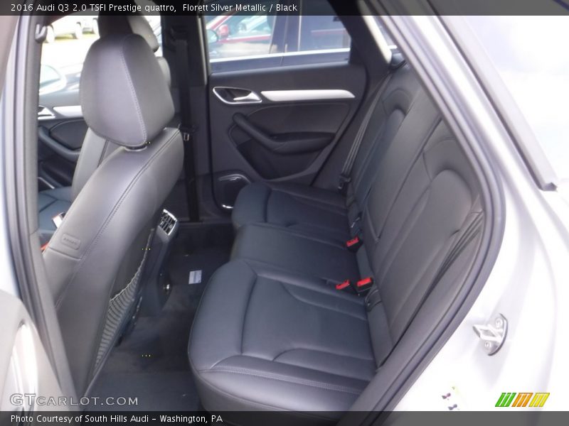 Florett Silver Metallic / Black 2016 Audi Q3 2.0 TSFI Prestige quattro