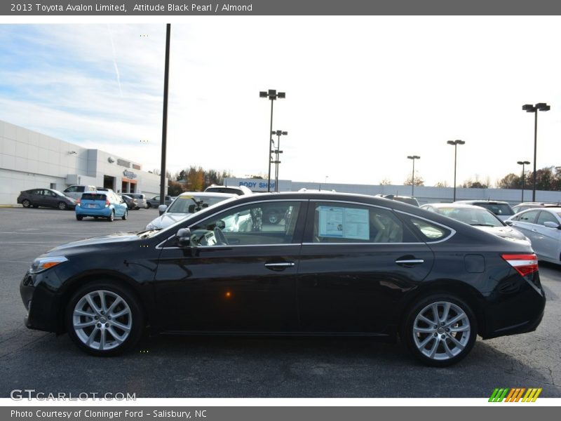 Attitude Black Pearl / Almond 2013 Toyota Avalon Limited