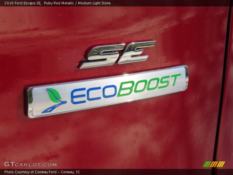 Ruby Red Metallic / Medium Light Stone 2016 Ford Escape SE