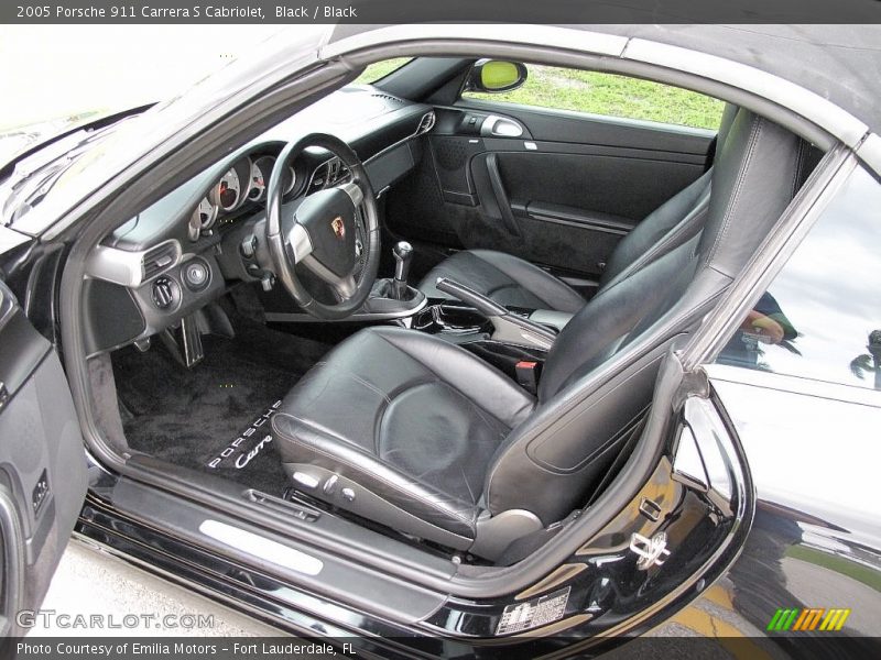 Front Seat of 2005 911 Carrera S Cabriolet
