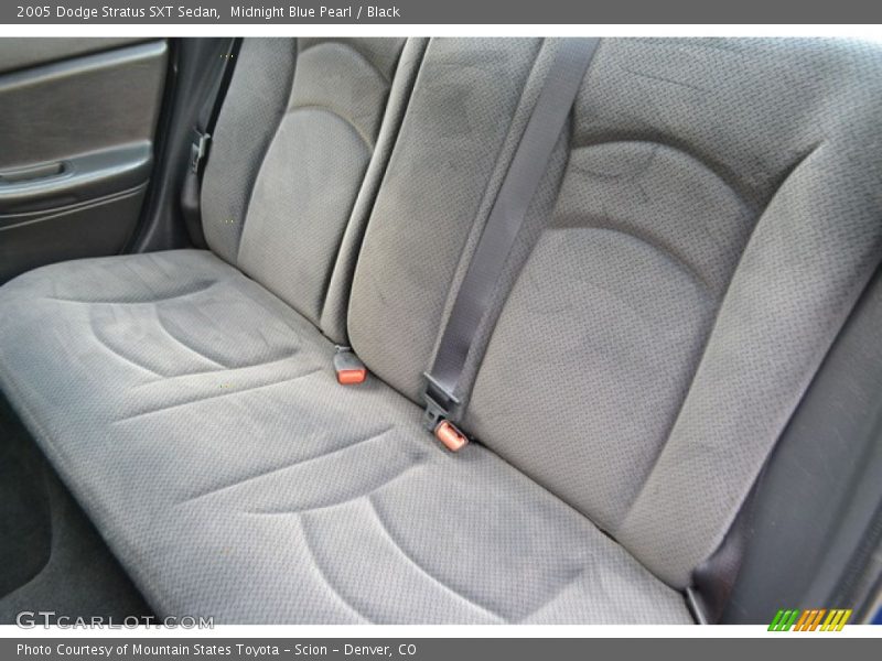 Midnight Blue Pearl / Black 2005 Dodge Stratus SXT Sedan