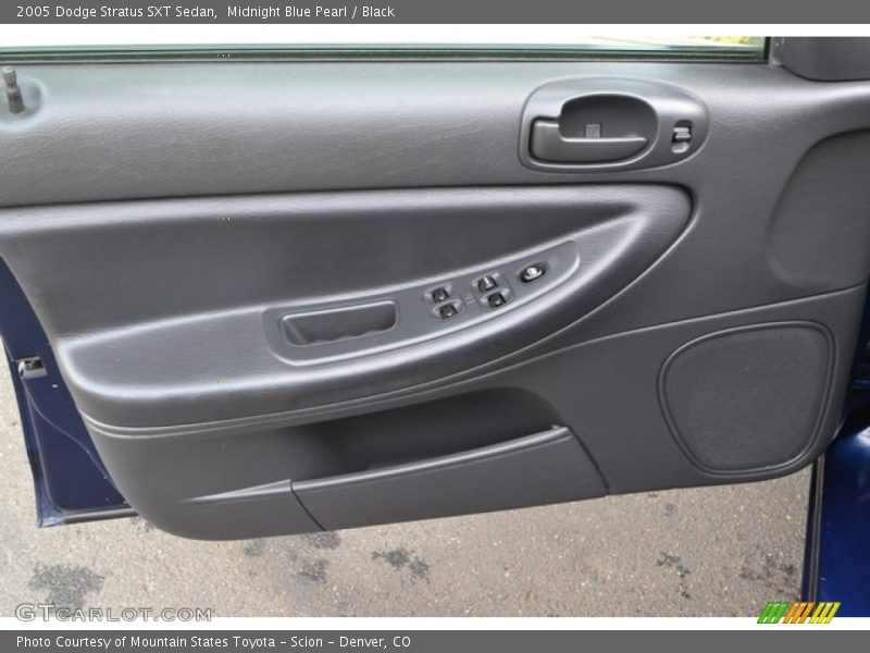 Midnight Blue Pearl / Black 2005 Dodge Stratus SXT Sedan