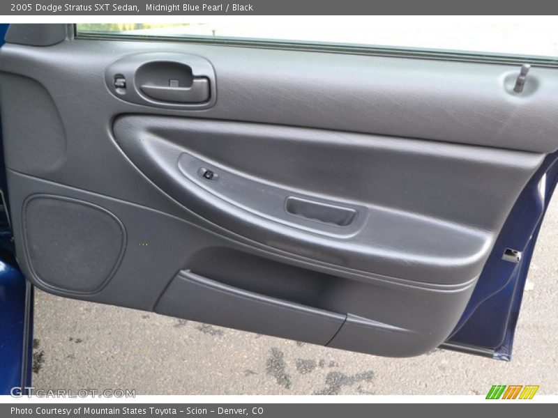 Midnight Blue Pearl / Black 2005 Dodge Stratus SXT Sedan