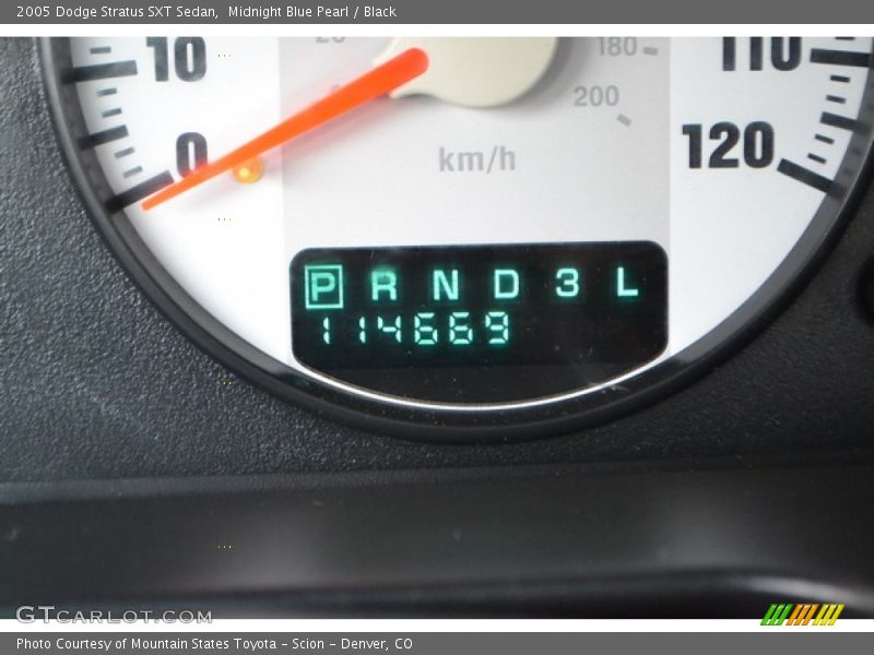 Midnight Blue Pearl / Black 2005 Dodge Stratus SXT Sedan