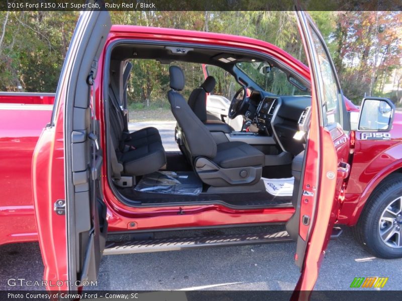 Ruby Red / Black 2016 Ford F150 XLT SuperCab