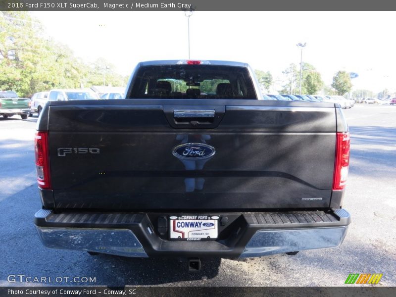 Magnetic / Medium Earth Gray 2016 Ford F150 XLT SuperCab