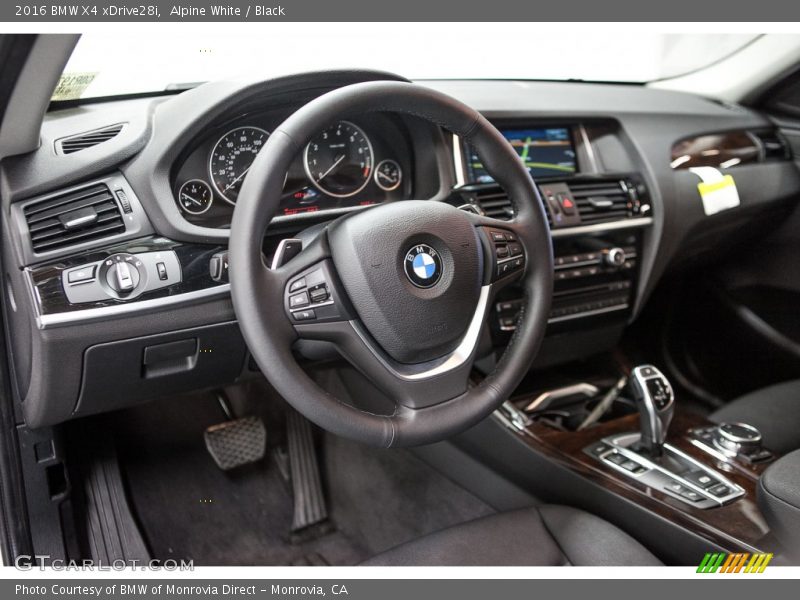 Alpine White / Black 2016 BMW X4 xDrive28i