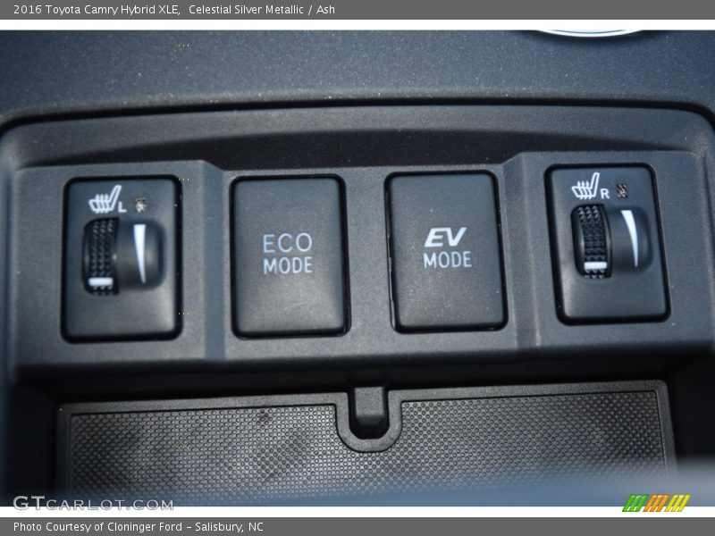 Celestial Silver Metallic / Ash 2016 Toyota Camry Hybrid XLE
