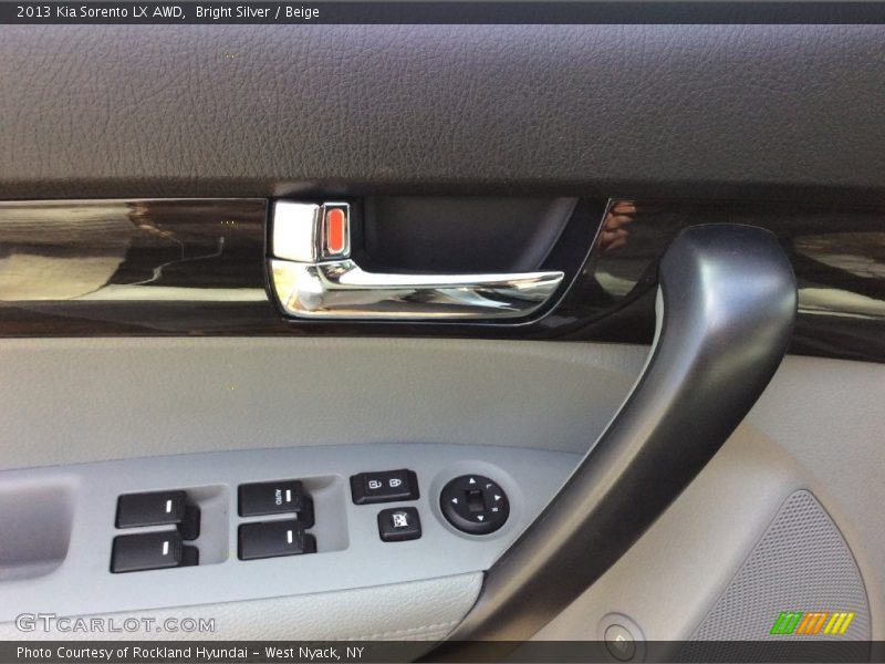 Bright Silver / Beige 2013 Kia Sorento LX AWD