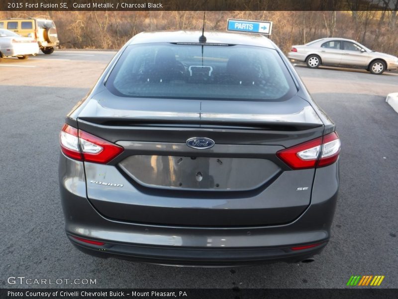 Guard Metallic / Charcoal Black 2015 Ford Fusion SE