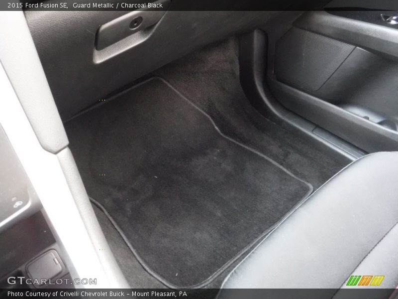 Guard Metallic / Charcoal Black 2015 Ford Fusion SE
