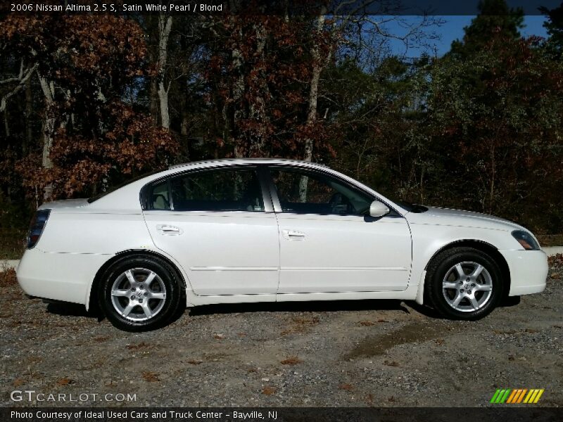 Satin White Pearl / Blond 2006 Nissan Altima 2.5 S