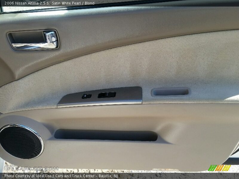 Satin White Pearl / Blond 2006 Nissan Altima 2.5 S