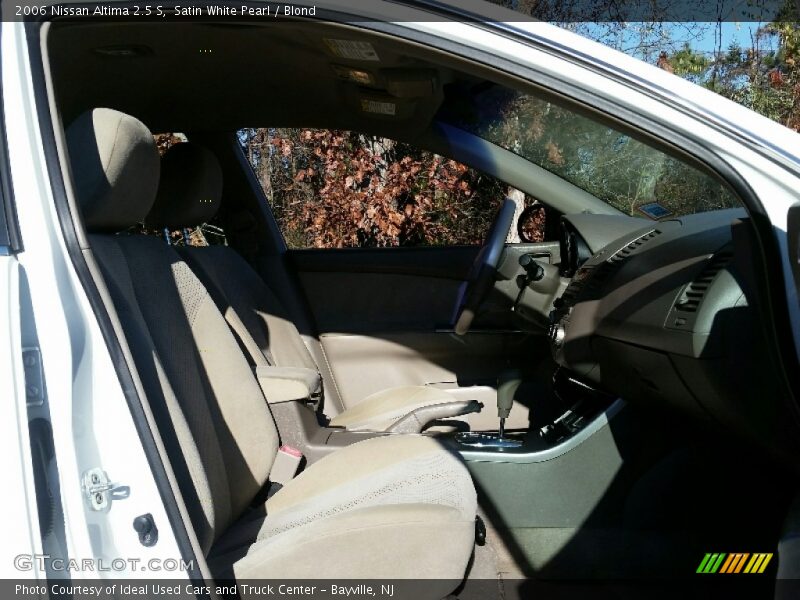 Satin White Pearl / Blond 2006 Nissan Altima 2.5 S