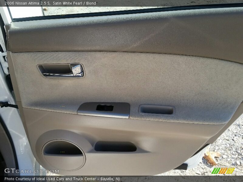 Satin White Pearl / Blond 2006 Nissan Altima 2.5 S