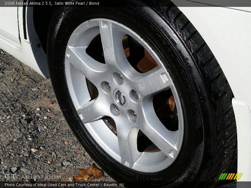 Satin White Pearl / Blond 2006 Nissan Altima 2.5 S