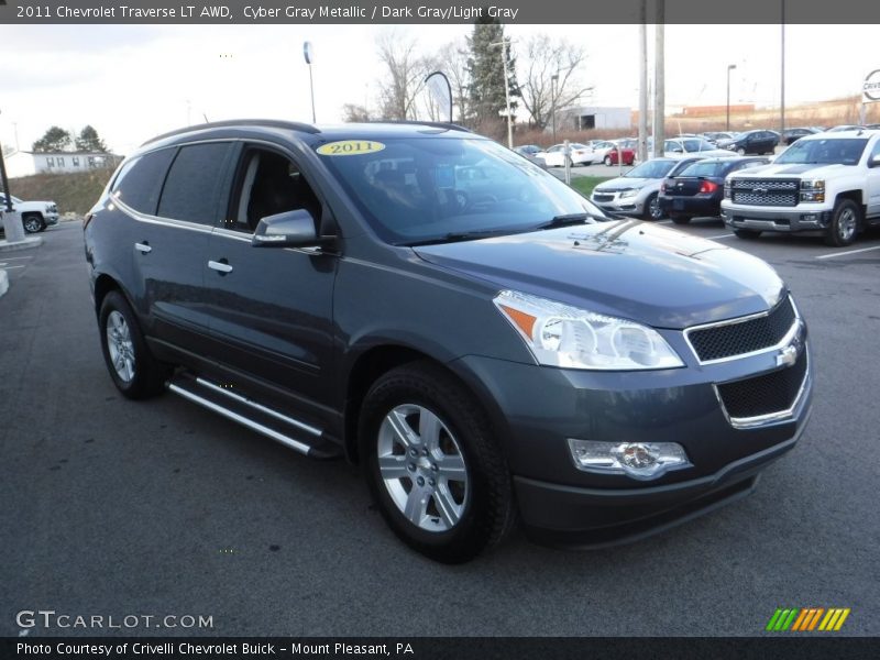 Front 3/4 View of 2011 Traverse LT AWD