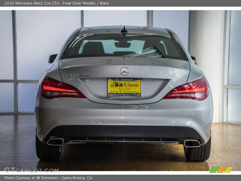 Polar Silver Metallic / Black 2016 Mercedes-Benz CLA 250