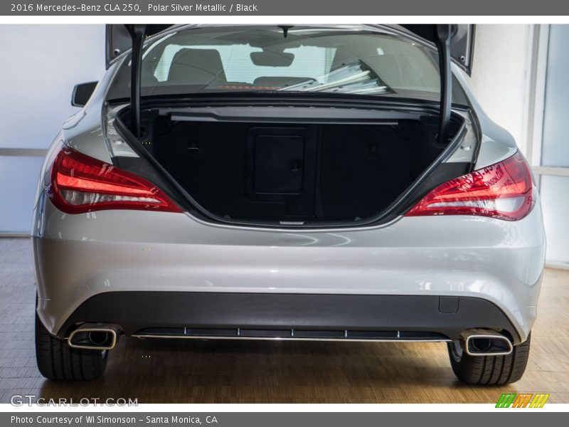 Polar Silver Metallic / Black 2016 Mercedes-Benz CLA 250