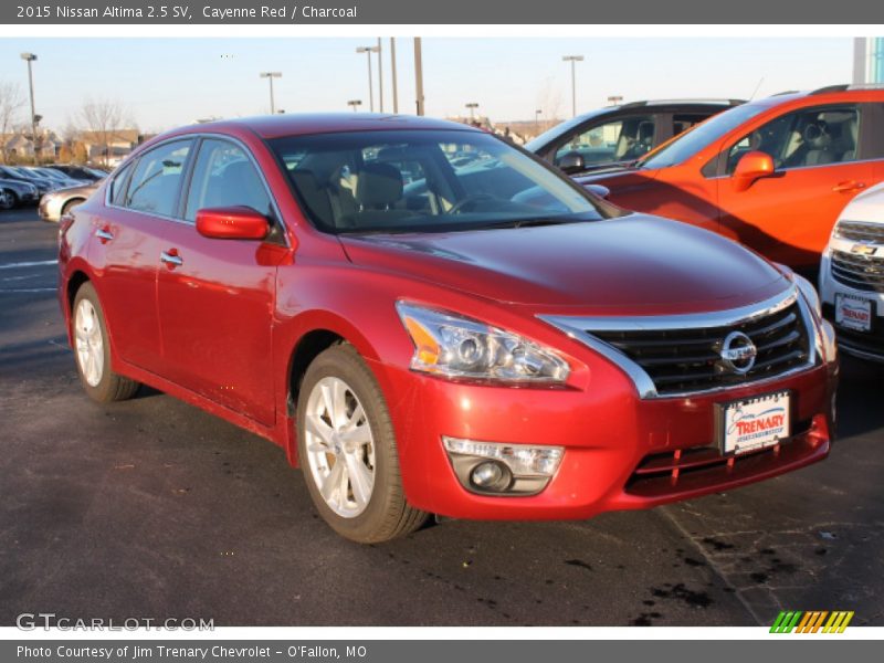 Cayenne Red / Charcoal 2015 Nissan Altima 2.5 SV