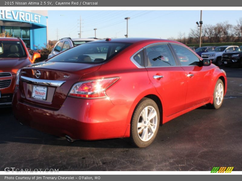 Cayenne Red / Charcoal 2015 Nissan Altima 2.5 SV