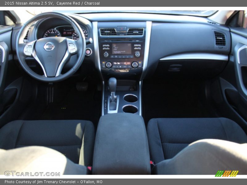 Cayenne Red / Charcoal 2015 Nissan Altima 2.5 SV