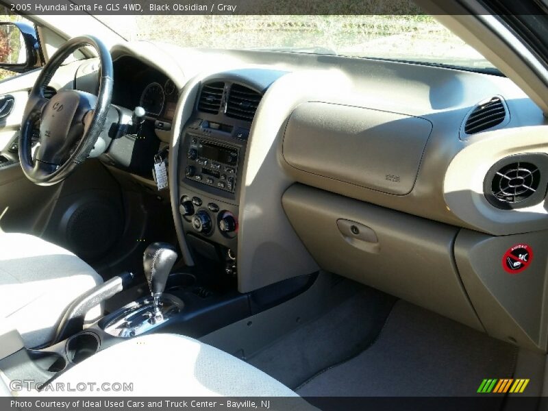 Black Obsidian / Gray 2005 Hyundai Santa Fe GLS 4WD
