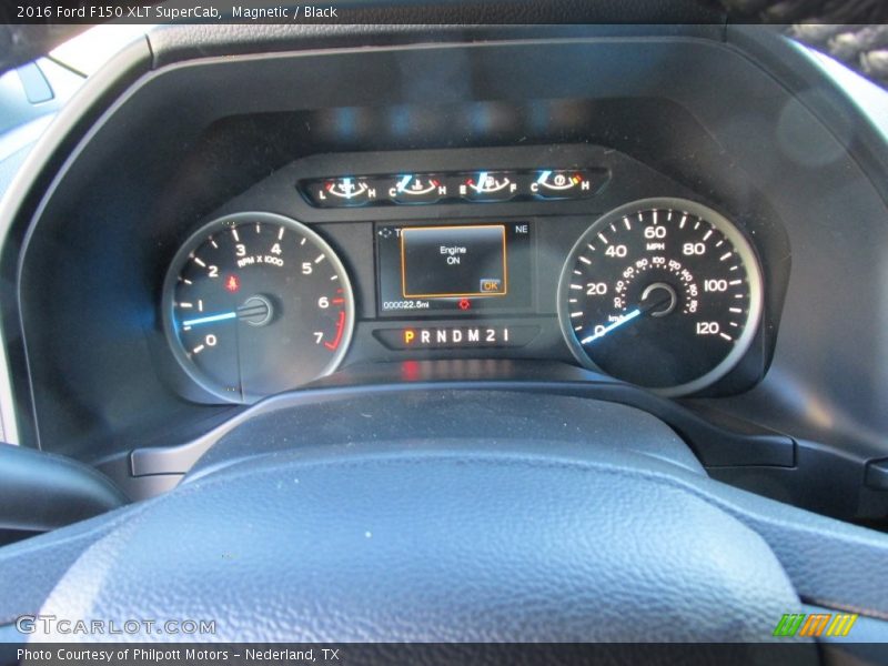 Magnetic / Black 2016 Ford F150 XLT SuperCab