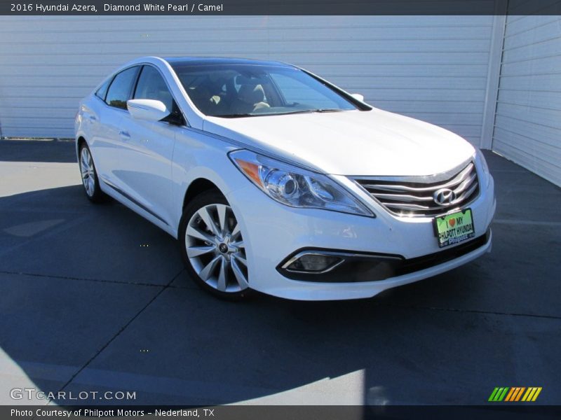 Diamond White Pearl / Camel 2016 Hyundai Azera