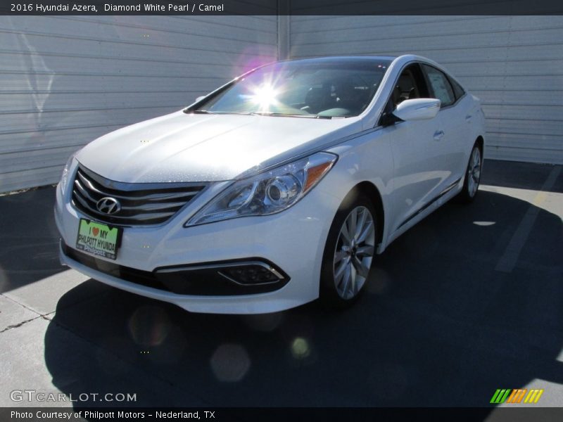 Diamond White Pearl / Camel 2016 Hyundai Azera