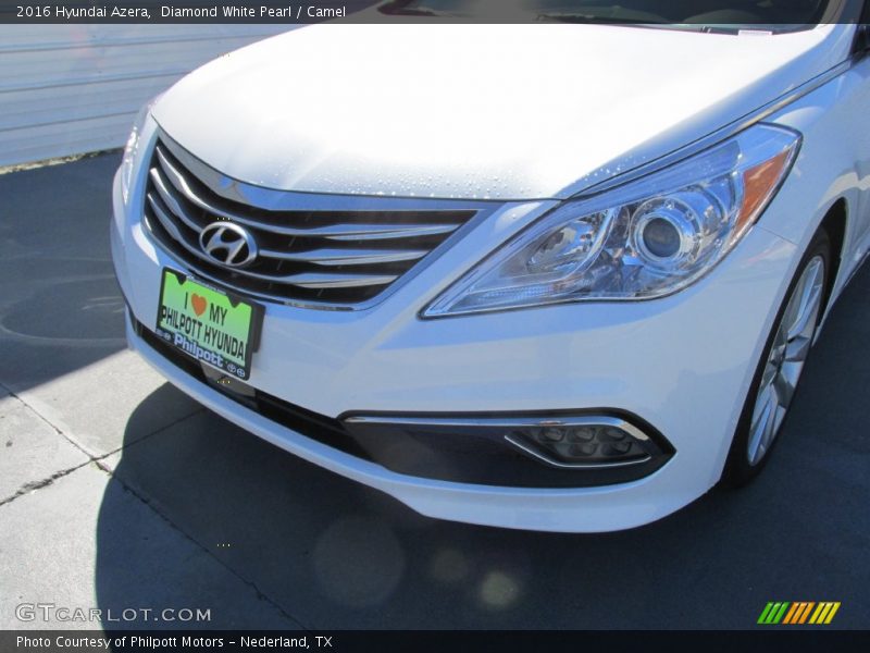 Diamond White Pearl / Camel 2016 Hyundai Azera