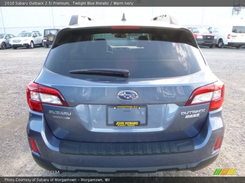 Twilight Blue Metallic / Warm Ivory 2016 Subaru Outback 2.5i Premium