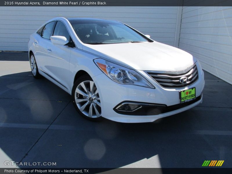 Diamond White Pearl / Graphite Black 2016 Hyundai Azera