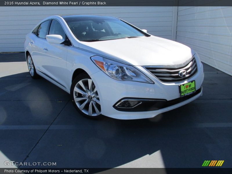 Diamond White Pearl / Graphite Black 2016 Hyundai Azera