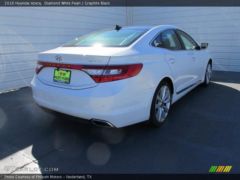 Diamond White Pearl / Graphite Black 2016 Hyundai Azera