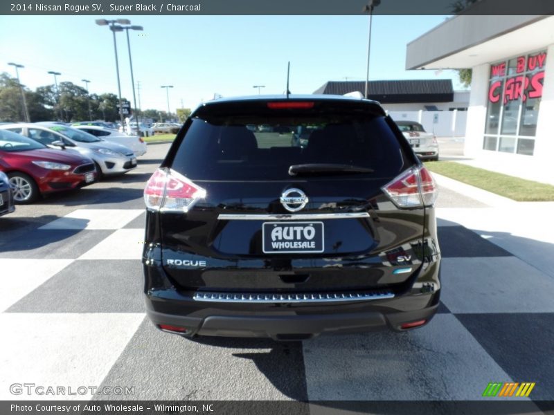 Super Black / Charcoal 2014 Nissan Rogue SV