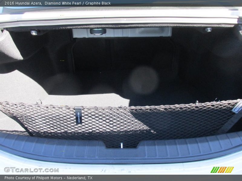 Diamond White Pearl / Graphite Black 2016 Hyundai Azera