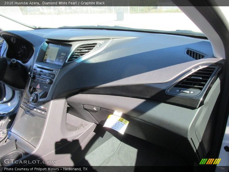 Diamond White Pearl / Graphite Black 2016 Hyundai Azera