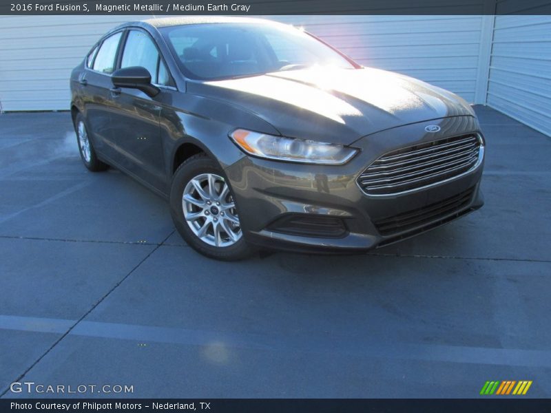 Magnetic Metallic / Medium Earth Gray 2016 Ford Fusion S