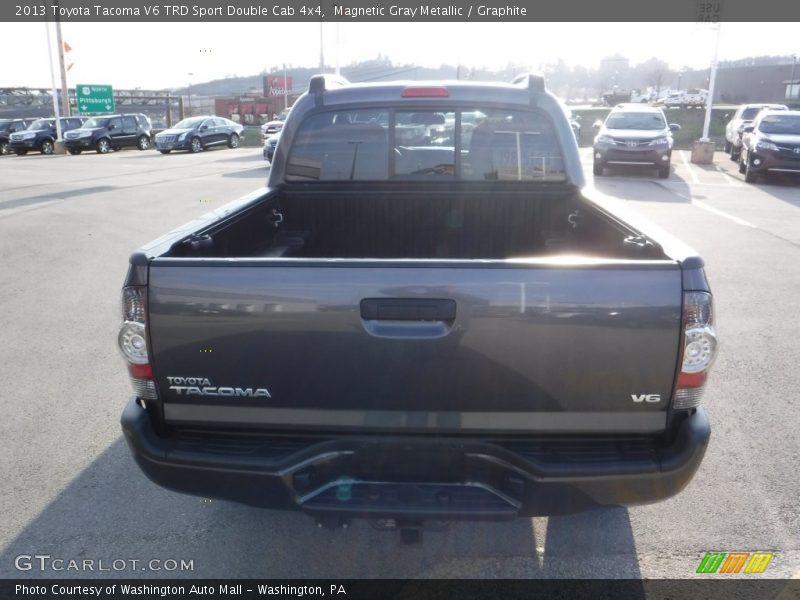 Magnetic Gray Metallic / Graphite 2013 Toyota Tacoma V6 TRD Sport Double Cab 4x4