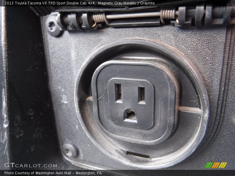 Magnetic Gray Metallic / Graphite 2013 Toyota Tacoma V6 TRD Sport Double Cab 4x4