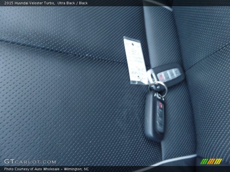 Ultra Black / Black 2015 Hyundai Veloster Turbo