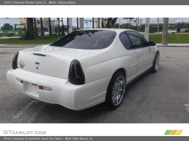 White / Ebony Black 2001 Chevrolet Monte Carlo LS