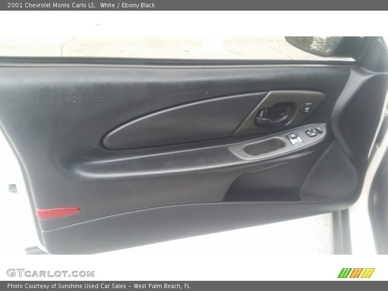 White / Ebony Black 2001 Chevrolet Monte Carlo LS