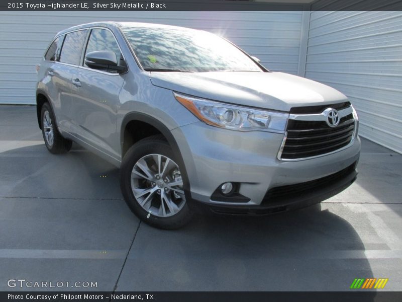 Silver Sky Metallic / Black 2015 Toyota Highlander LE
