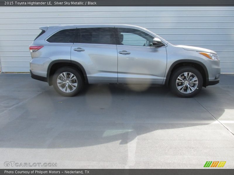 Silver Sky Metallic / Black 2015 Toyota Highlander LE