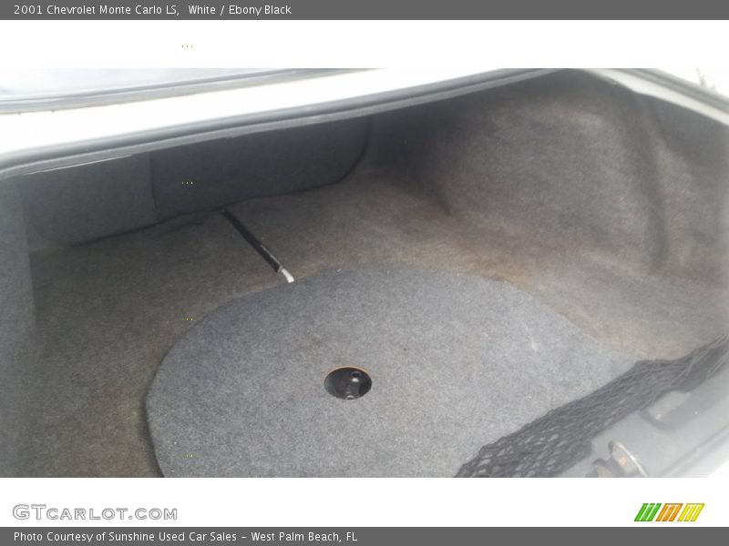 White / Ebony Black 2001 Chevrolet Monte Carlo LS