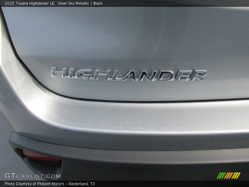 Silver Sky Metallic / Black 2015 Toyota Highlander LE