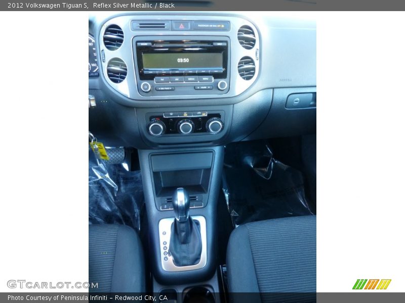 Reflex Silver Metallic / Black 2012 Volkswagen Tiguan S